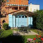 Villa In With Pool & Garden *