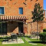In With Pool & Garden Villa Cortona