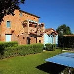 In With Pool & Garden Villa Cortona