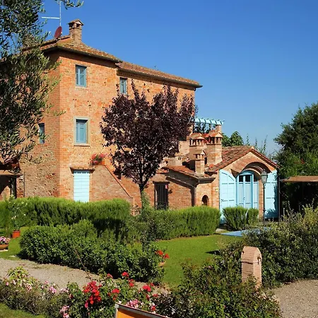 Villa In With Pool & Garden
