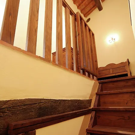 빌라 Villa In Cortona With Pool & Garden