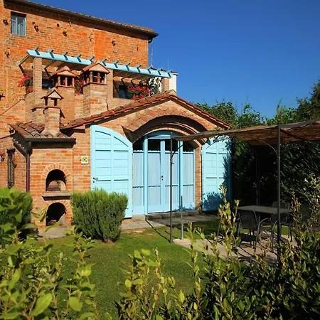 In With Pool & Garden Villa *