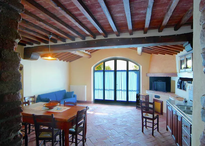 Villa In Cortona With Pool & Garden * 코르토나