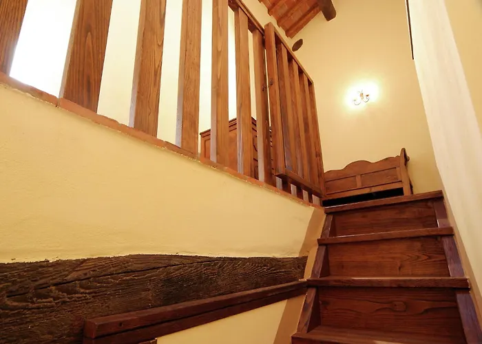 빌라 Villa In Cortona With Pool & Garden