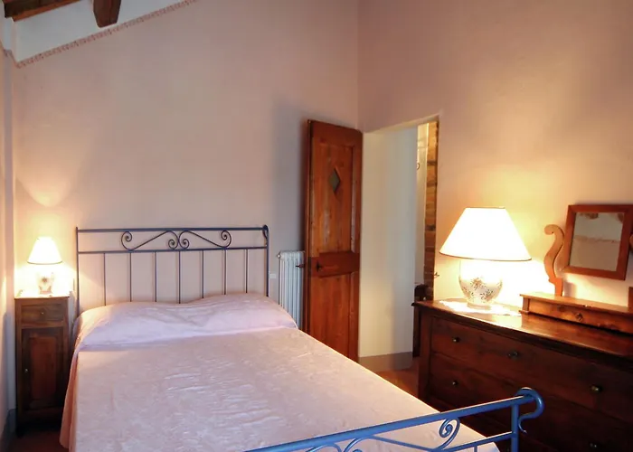 Villa In Cortona With Pool & Garden *